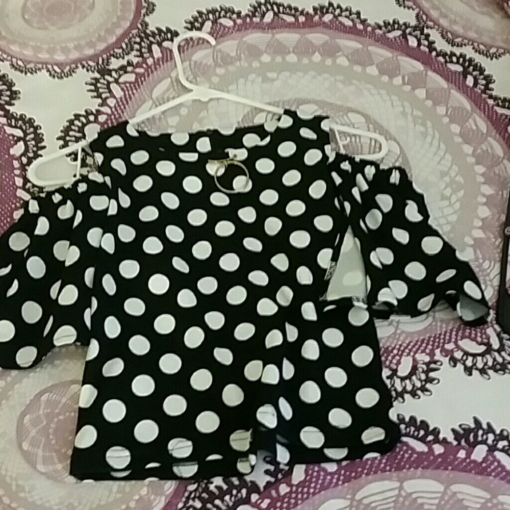 Black and white polka dot cold shoulder shirt